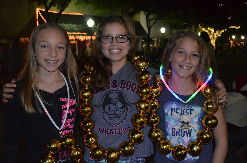 Payton Welter, Alli Bloski and Sydney Brummett