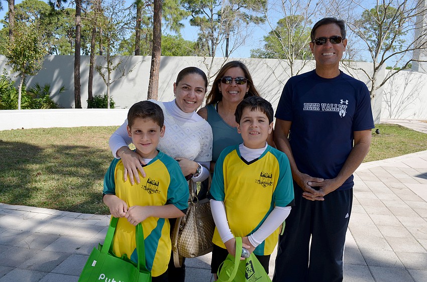 Maria Andersen, Stephen Andersen, Erick Morales Jr., Marineyda Oyola and Erick Morales