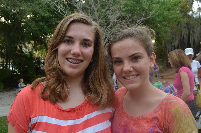 Sisters Alice and Lillian Hafner