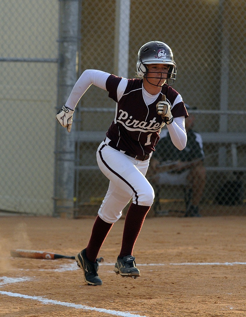 Braden River sophomore Raelyn Horton-Bastien races down the first base line in the bottom of the fourth inning.