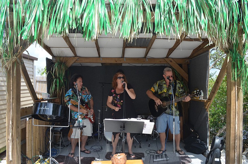 Delux entertained the crowd with their jams.