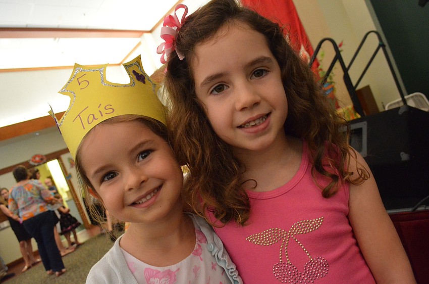 Tais Gadar and Grace Hollingsworth