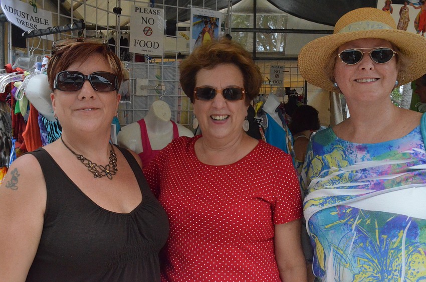 Sisters Lori Wilt, Linda Goodson and Karen Diehl