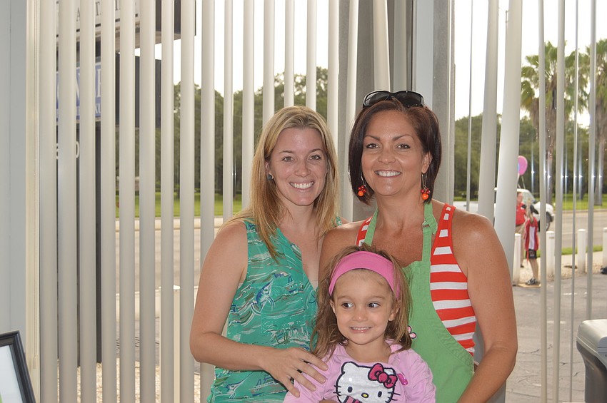 Elena Reuter, Gracie Grewal and Amy Grewal