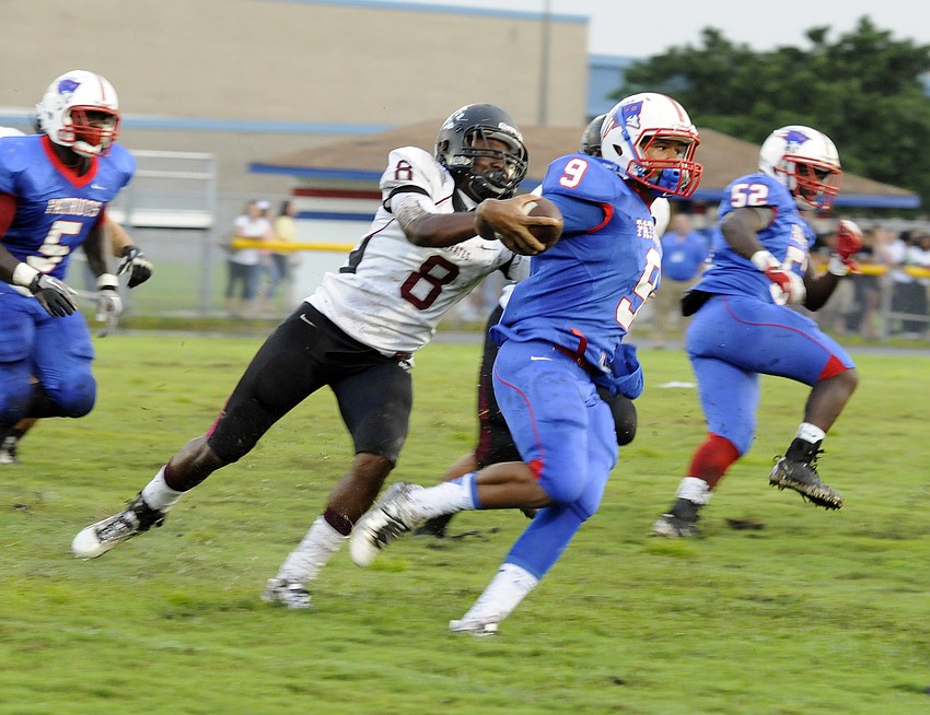 Junior linebacker Jimiah Albritton brings down a Pinellas Park running back in the second quarter.