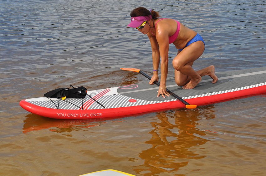 Tess Rosales prepared for the three-mile race.