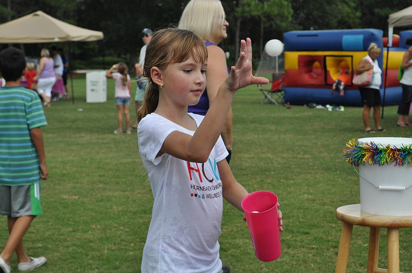 Estella Hornback played games