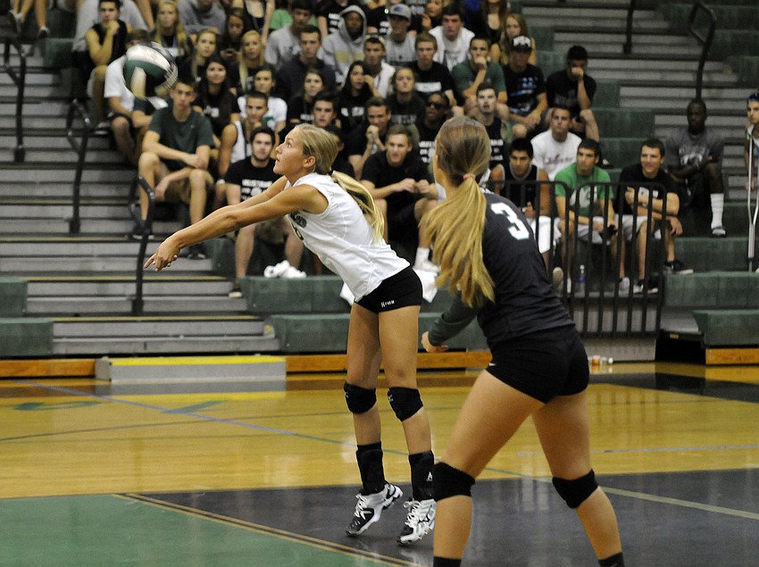 Lakewood Ranch libero Ande McDonald finished with 15 digs.