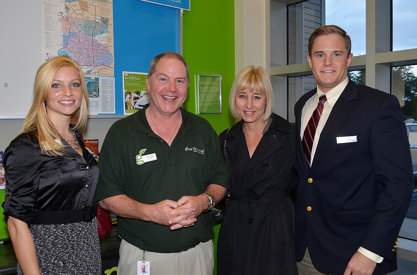 Charlene Mann, Tom Cofer, and Jonnie and Bryan Dwyer make new friends.