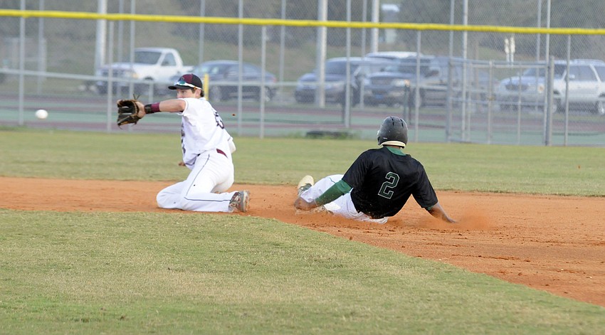 Lakewood Ranchâ€™s Cameron Pearcey stole second base in the top of the first inning.