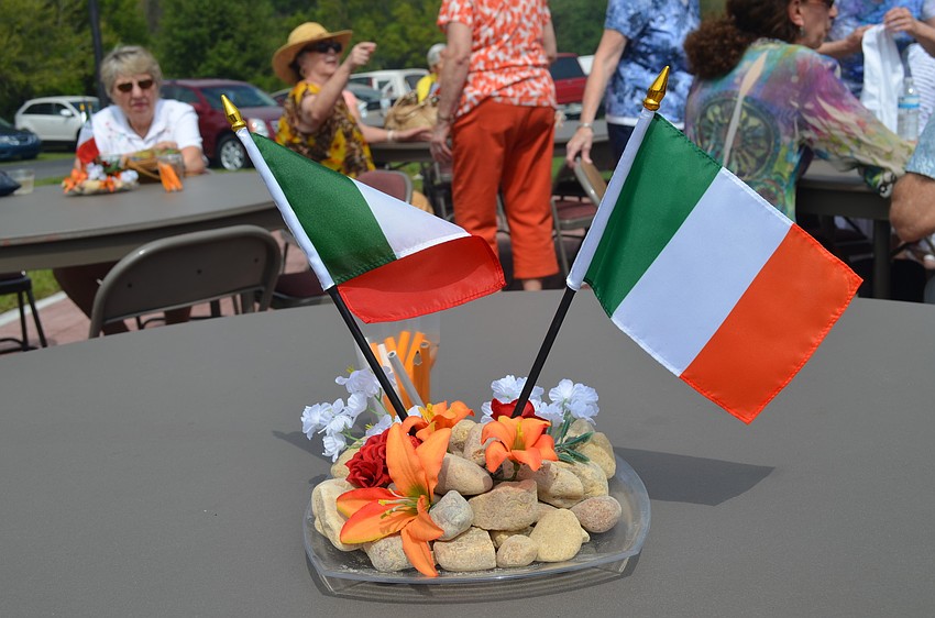 Irish and Italian flags acted as centerpieces.
