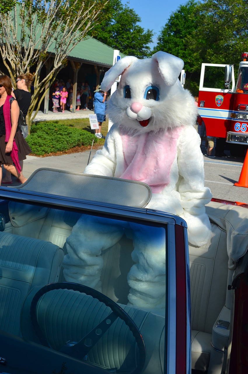 Joseph Schneider dressed up for the occasion.