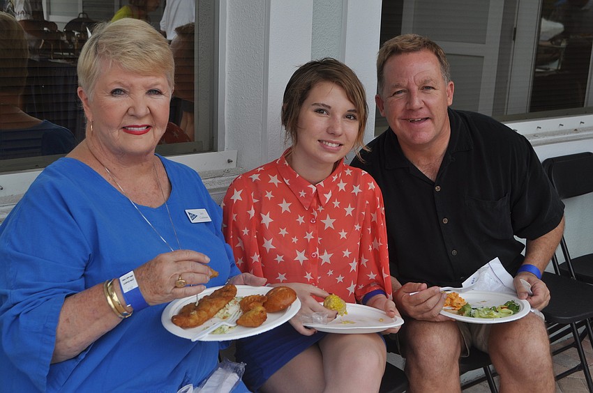 Jeri, Canyon, 10, and Chris Cushman