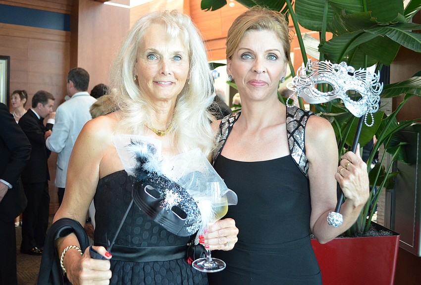 Dana Magee and Dianna Davenport