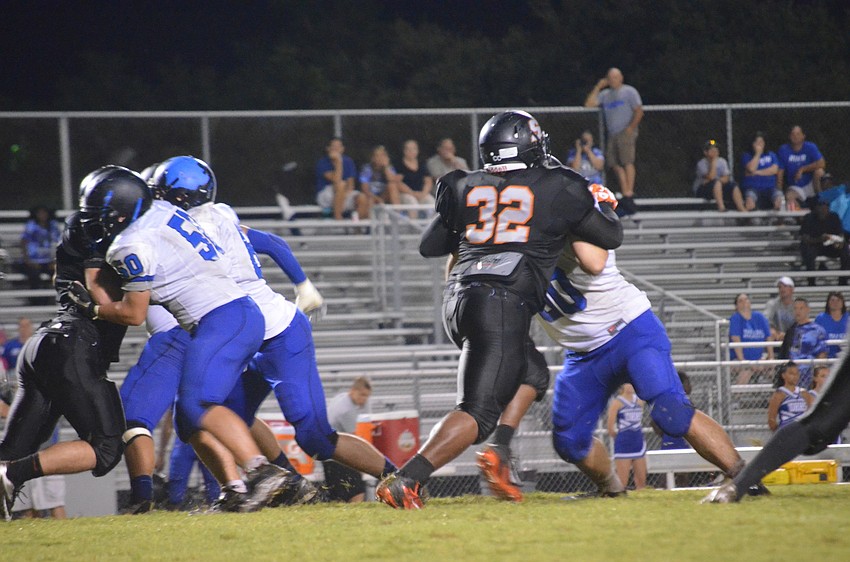 The Sarasota Sailors tackle their opponents.