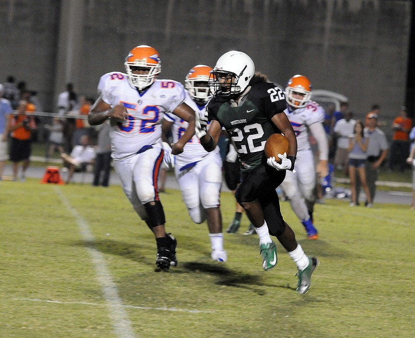 Lakewood Ranch sophomore Brandon Luckett turns a reverse handoff into a big gain.