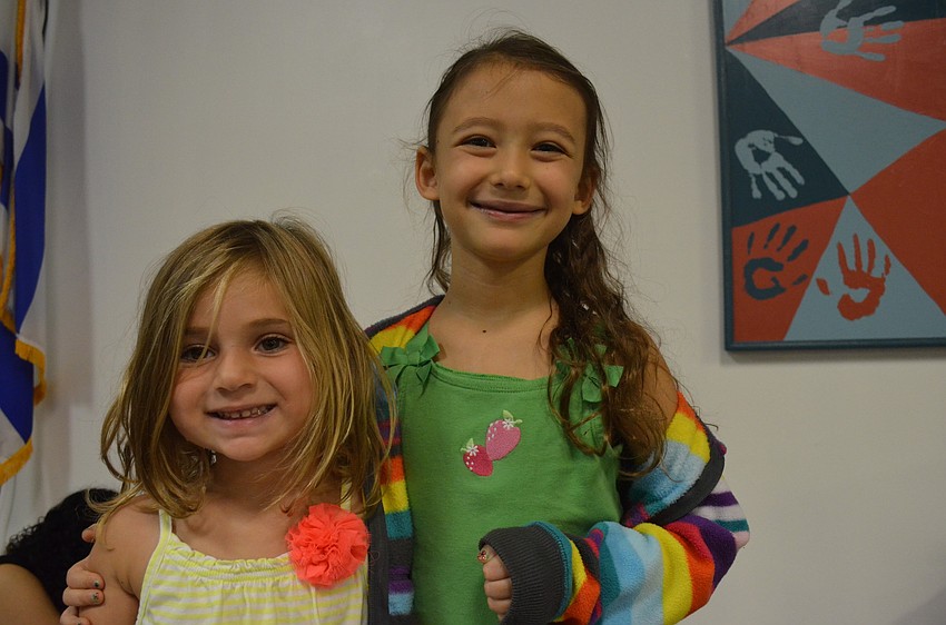 Dani Mallitz, 3, and her friend Lily Schlosberg, 5