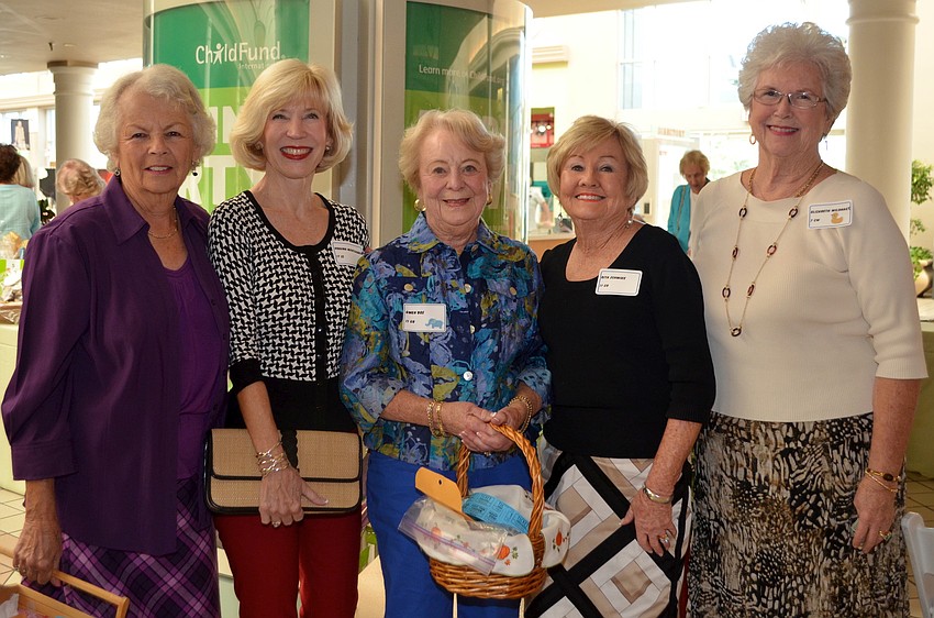 Barbara John, Virginia Montgomery, Gwen Bos, Rita Schmike and Elizabeth Wildhack