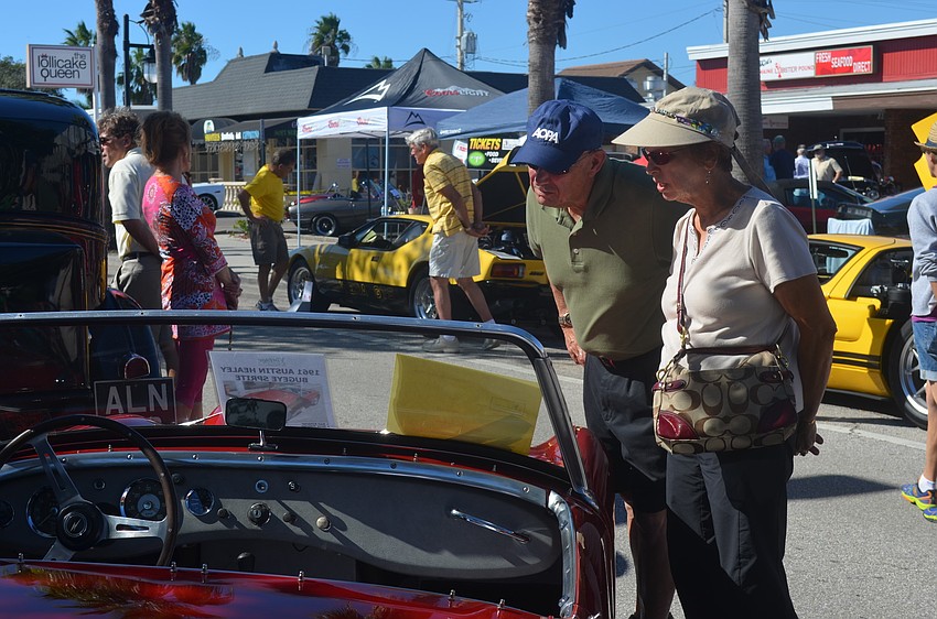 Joe and Pat Simmon remember when they used to have a 1960 Austin Healey Bug Eye Sprite