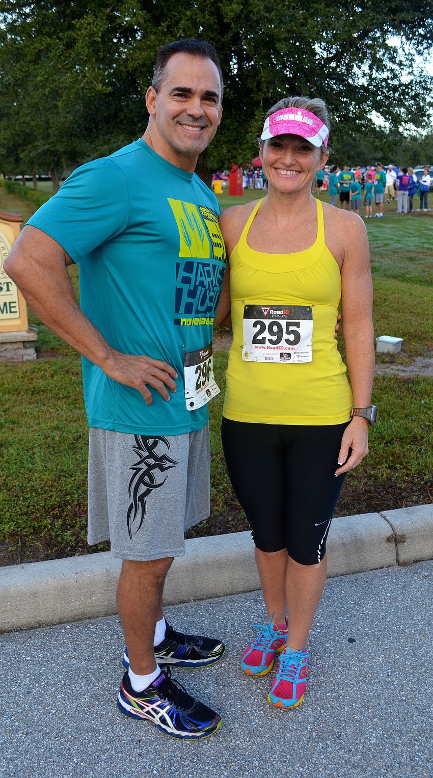 Fernando Melendez and Jeannie White are all smiles.