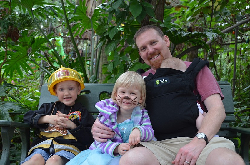 Josiah, Victoria and Steve Gray with baby Kaylelyn.