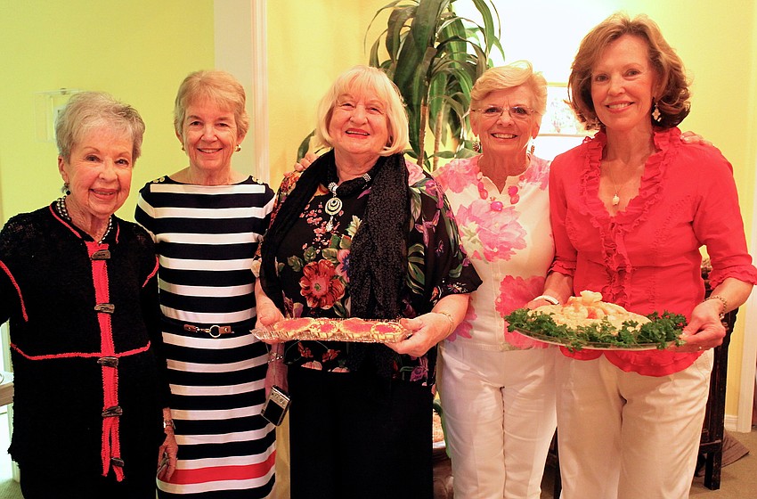 Lois Zussman, Peggy Sloan, Marlene Bakle, Dorothy Paterson and Alice Dzenitis