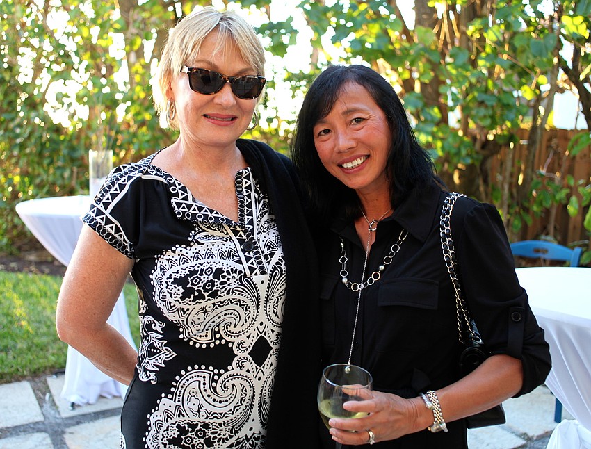 Louise Minges and Helen Chan