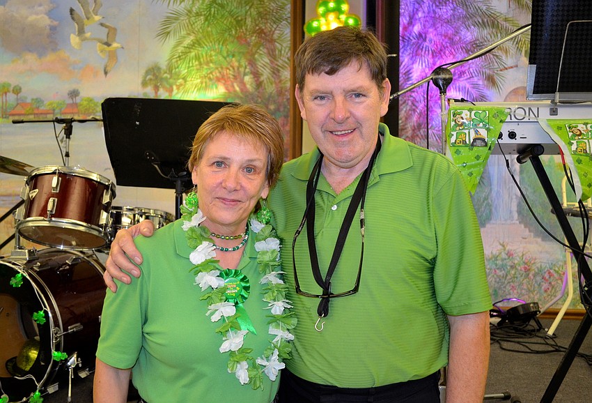 Patsy and Majella Carroll entertained the large crowd Saturday evening.