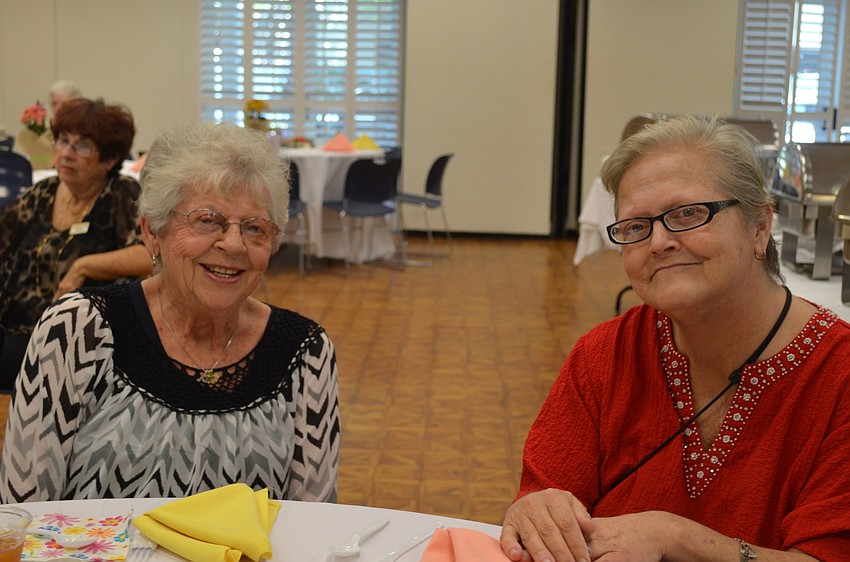 Volunteer Eileen Burkholder with daugther Linda Pennington.
