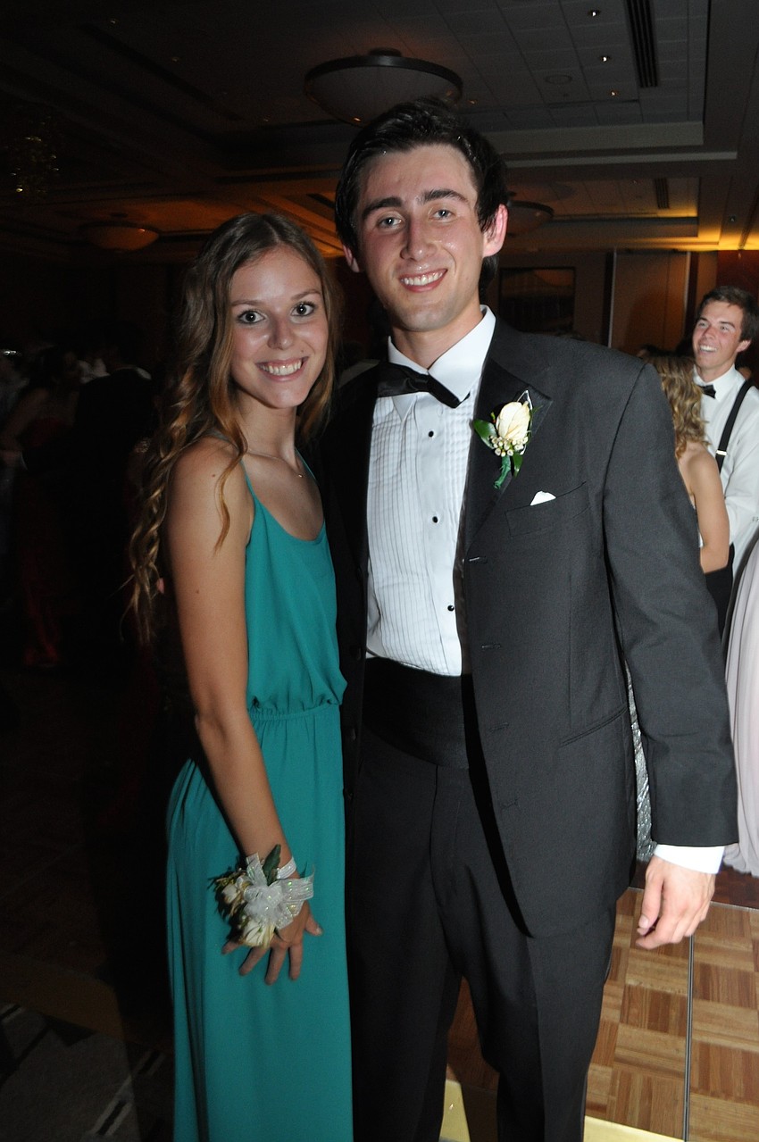 Seniors Amanda Hagnell and Nicholas Dangond