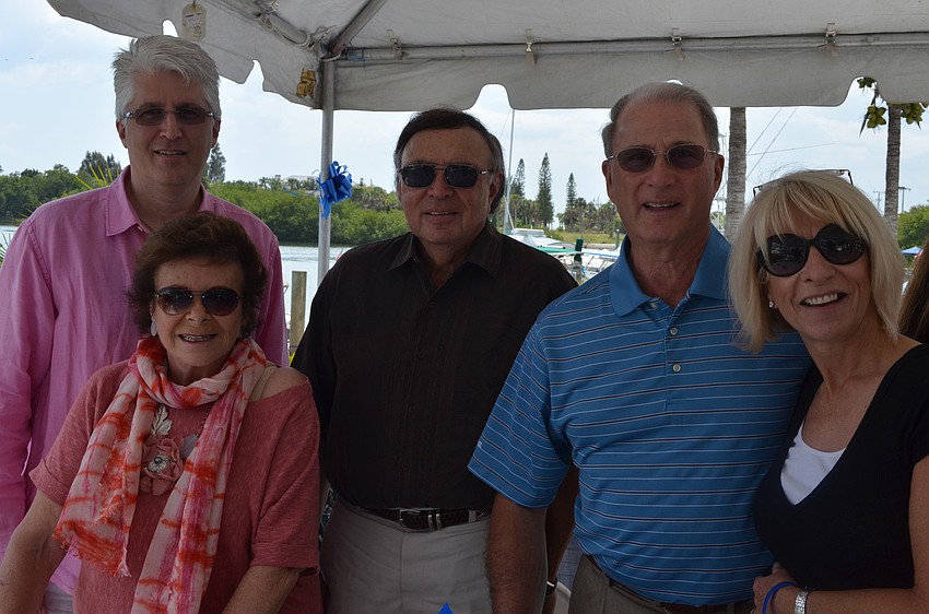Michael Scott, Sheila and Jerry Birnbaum with Larry and Debbie Haspel