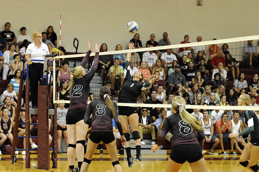 Kelly Ainsworth goes up for a kill in Game 4.