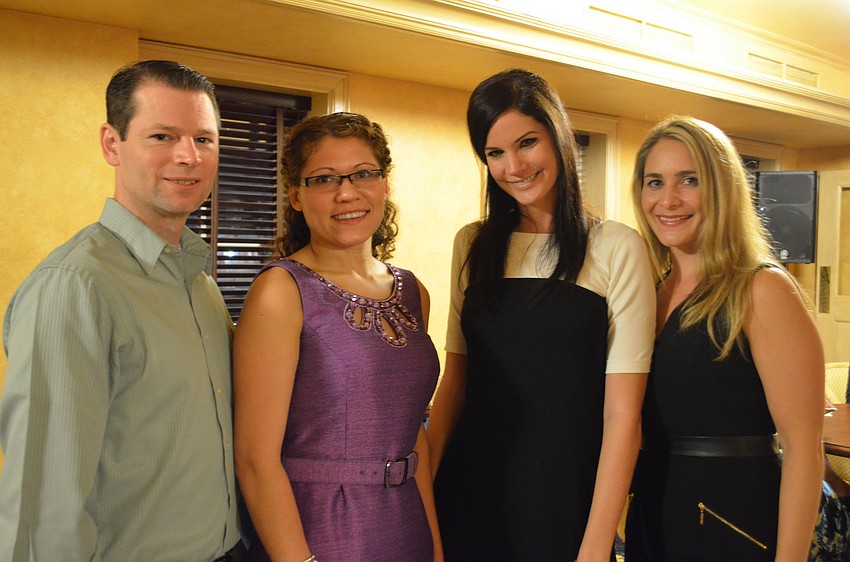 Chris and Katie Chiaro, Kinga huse and Szabini Tallarom