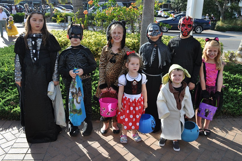 From left: Mercedes Simon, 9; Lauden Simon, 6; Madelyn Schuth, 10; Conner Hackett, 7; Collin Hackett, 9; Mikayla Schuth, 6; Front: Tia Simon, 3, Cameron Hackett, 2.