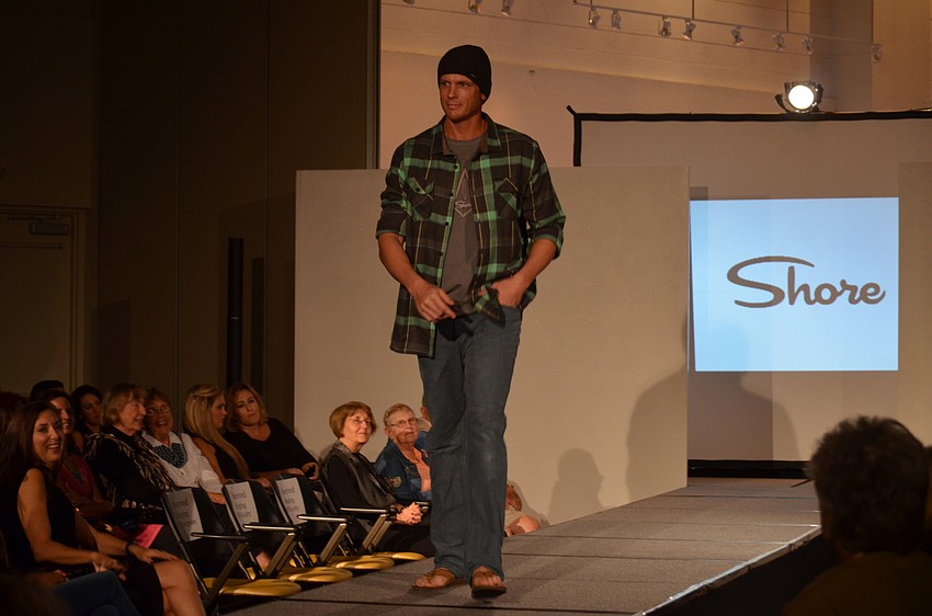 Molinari Model & Talent agency model in Shore clothing