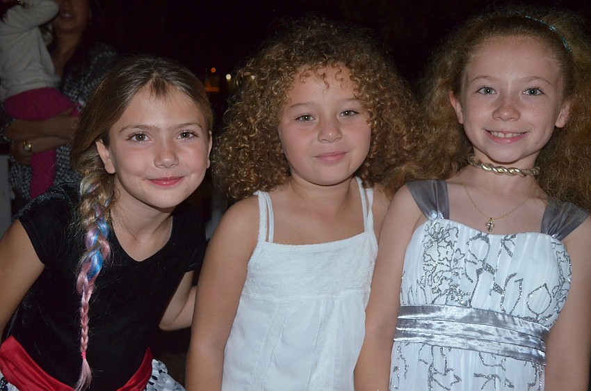 Alancia Cox, Britney Stutzman and Christina Mrozzkowski