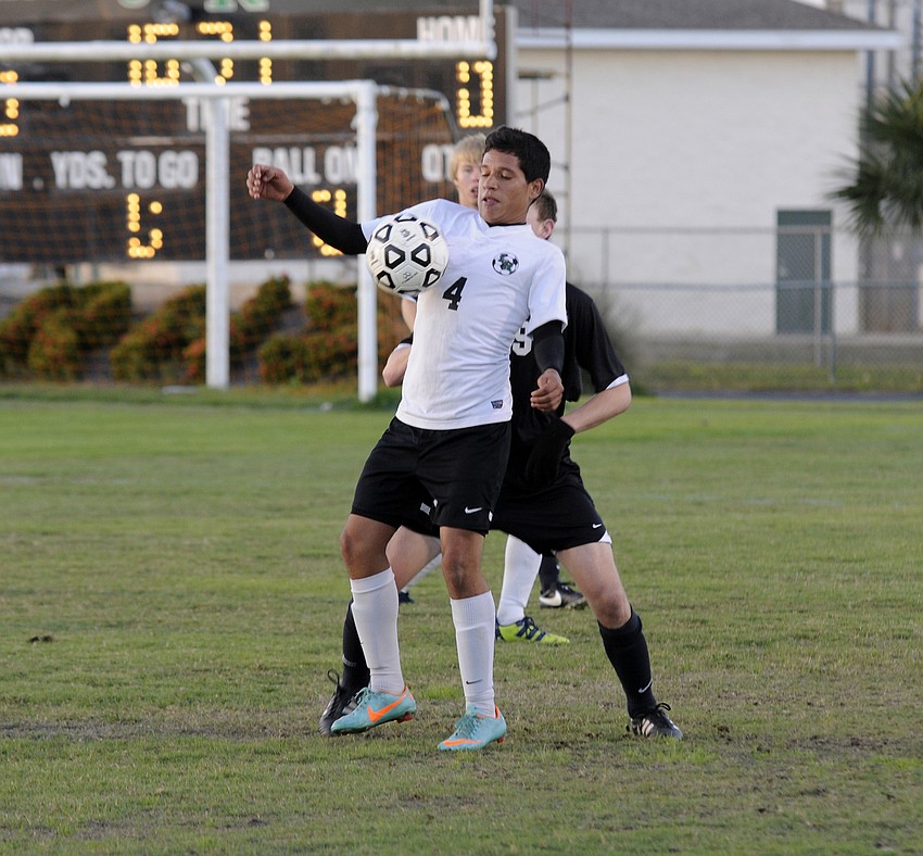 Lakewood Ranch midfielder Martin Martinez controls a pass in the first half.
