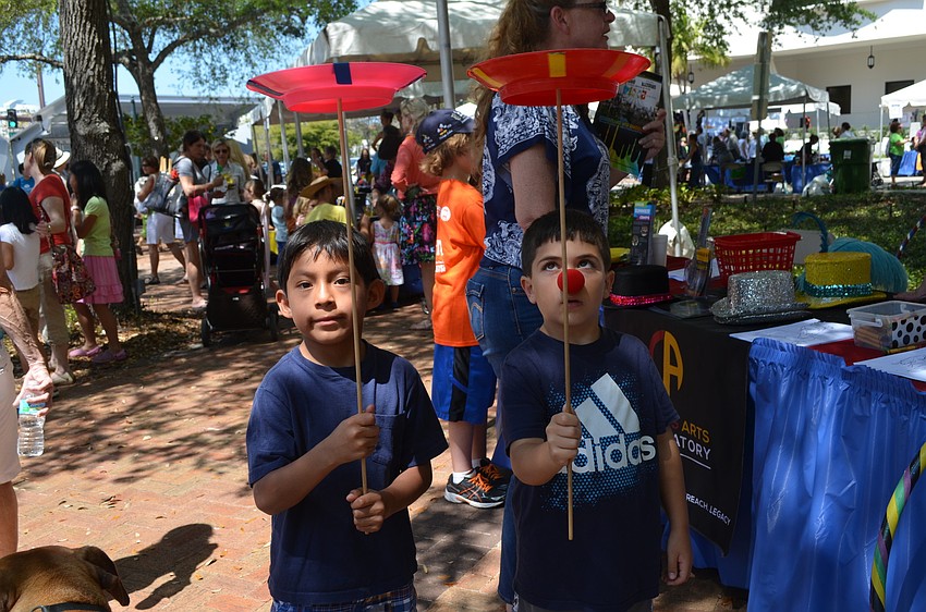 Alex Hyrniewicz and Spencer Cohen try spinning plates.