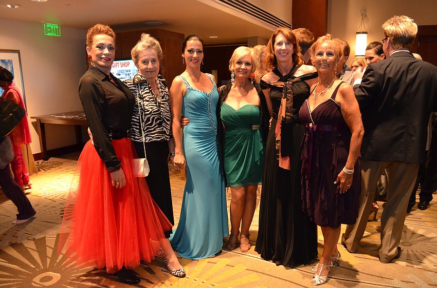 Amy and Eileen Griswold, Rositca Stahisheva, Weslynn McCallister, Jennifer Bencie and Sherry Robinson