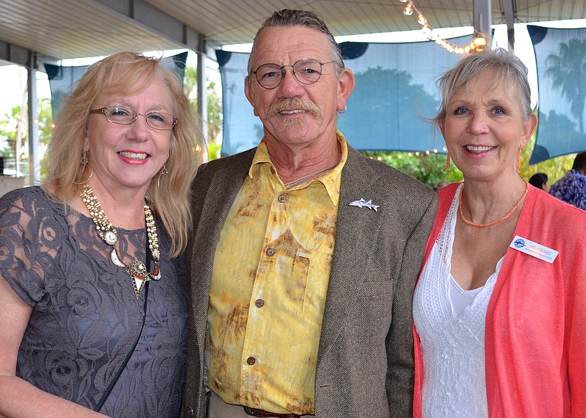 Dena and Tommy Smith with Shela Delgado