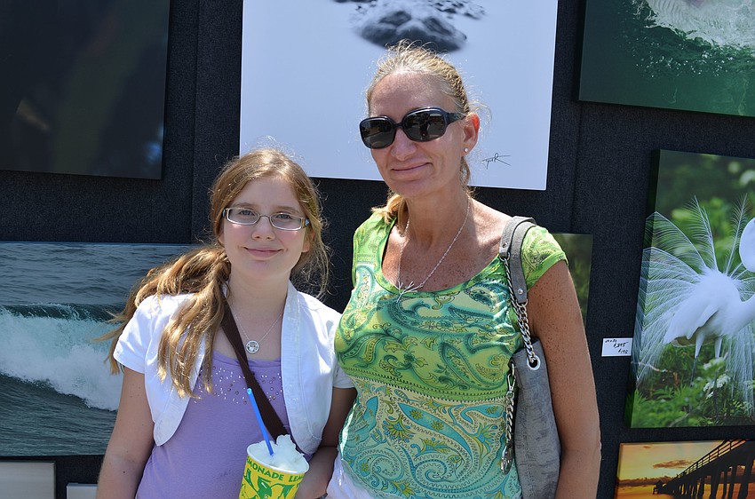 Carly Hubener and Taryn Pharo