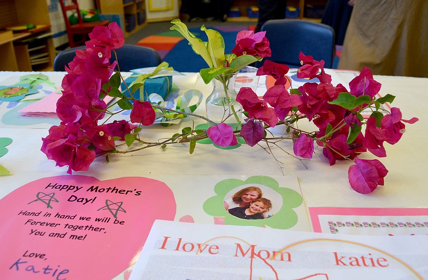 ODA students made gifts for their mothers.