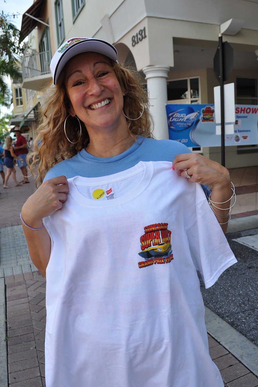 Samina Barbieri sold T-shirts.