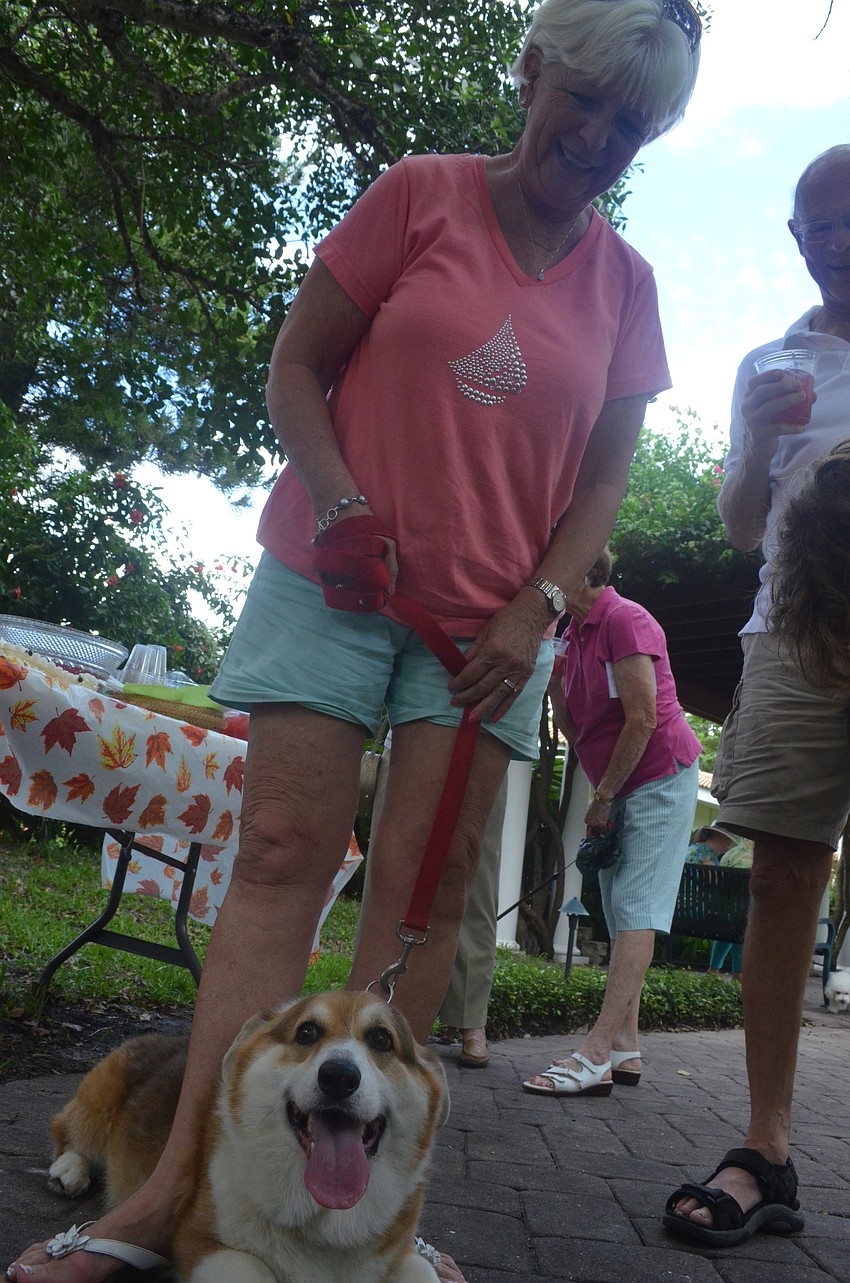 Jane Lauther and her 10 â€“ year old corgi Bosco