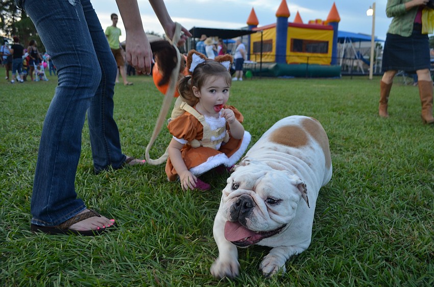 Addy Hoefler with Oldie the English bulldog
