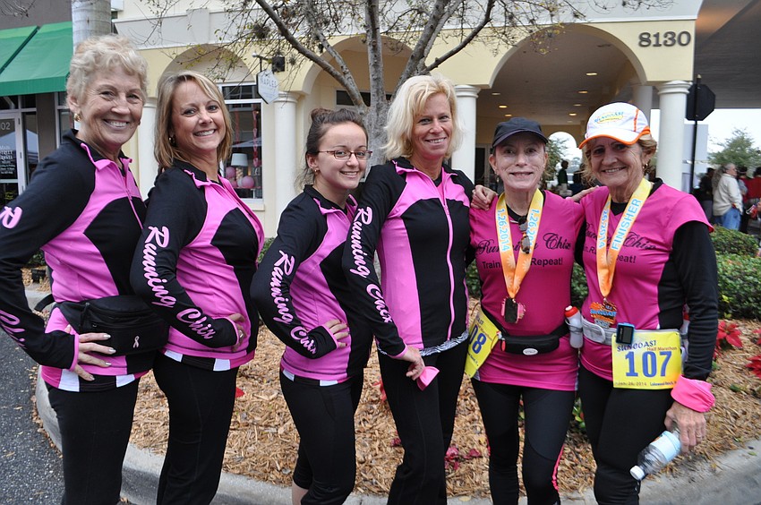 June Suller, Michele Galluppi, Melissa Forsten, Traci Myers, Dee Stout and Linda Kennedy run on team Running Chix.