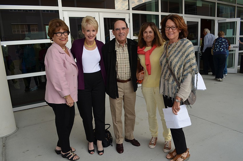 Cheryl Friedlander, Bonnie Wilder, Joe and Jayne Meth and Karen Gary