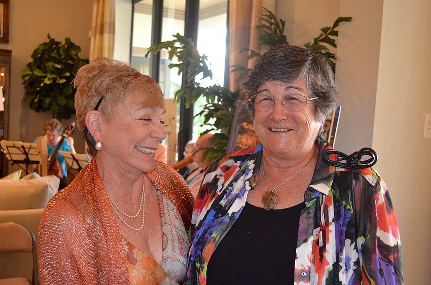 Yvonne Eubanks and Melissa Spillenkothen share laughs.