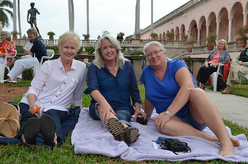 Diana Owens, Melanie Marsh and Debra Pietsch