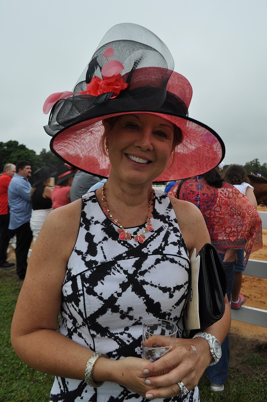 Candi Russell sports a Derby-inspired hat.